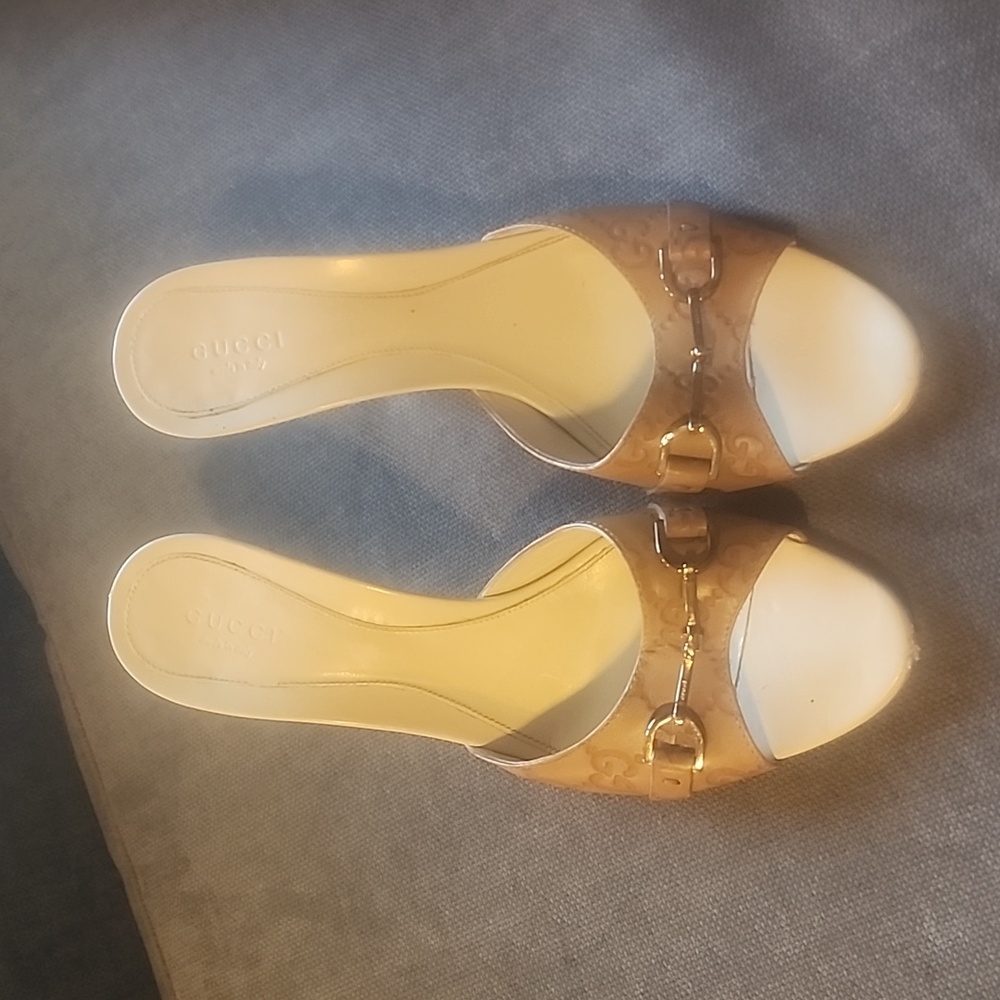 Gucci slides